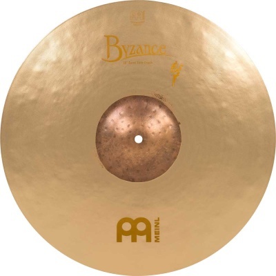 Prato de bateria dourado MEINL BYZANCE com textura martelada