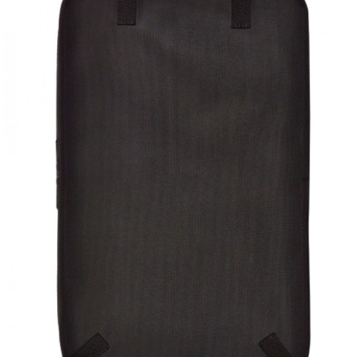 Capa preta retangular com alças de fixação