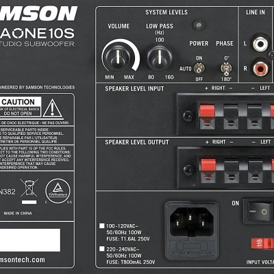 Painel traseiro de subwoofer ativo SAMSON MEDIAONE 10S com controles e conexões