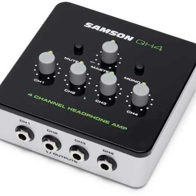 Amplificador de auscultadores Samson QH4 preto e branco com botões e quatro entradas jack