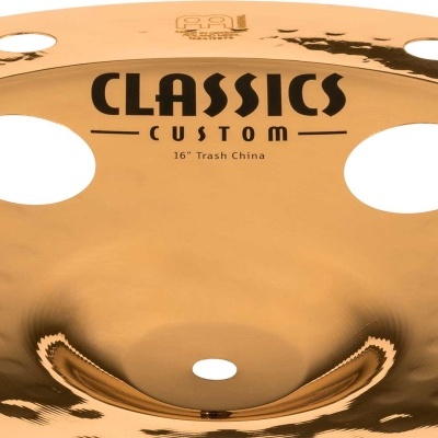 Prato de bateria dourado com texto preto Classics Custom