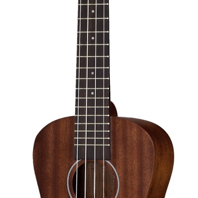 Ukulele de madeira castanha com seis cordas e logotipo branco no cabeçote