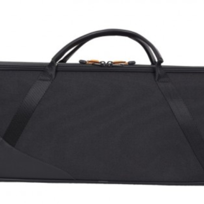 Estojo de transporte preto para instrumento musical com alças e fecho zip