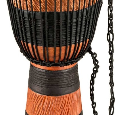 Djembé em madeira com pele branca e cordas pretas
