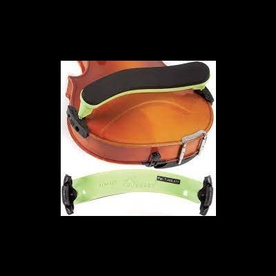 Espaleira verde para violino com almofada preta, texto gravado, sobre violino laranja