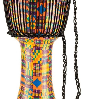 Tambor djembe colorido com padrão geométrico e cordas pretas