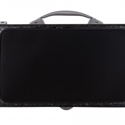 Estojo rígido preto para instrumento musical com padrão cinza e almofada acolchoada