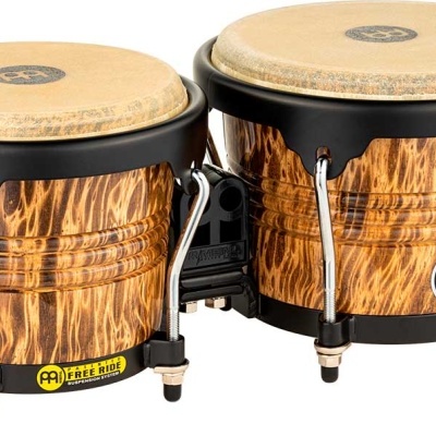 Bongôs com padrão de madeira e armação preta sobre fundo branco