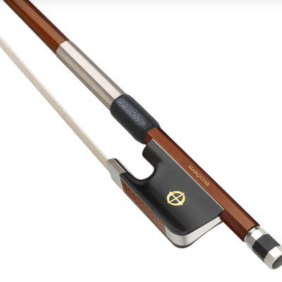 Arco para violino com detalhes em marrom, preto e metal