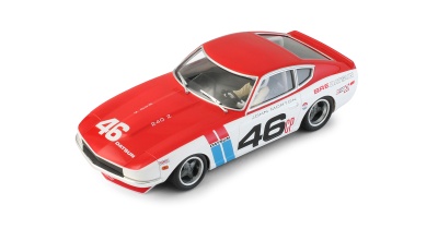 Carro de brinquedo desportivo vermelho e branco com número 46