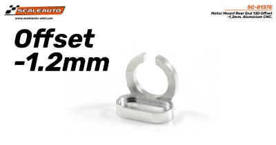 Peça metálica prateada para montagem traseira de motor em fundo branco