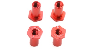Quatro porcas hexagonais vermelhas de metal com rosca interna e texto Scaleauto 6