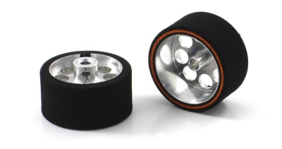 Rodas em miniatura com pneus de espuma e jantes metálicas prateadas