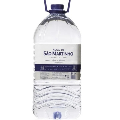 Garrafão plástico de 5 litros de água mineral São Martinho com tampa e pega azul e bico dispensador azul