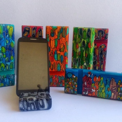 Caixas retangulares coloridas com padrões abstratos variadas