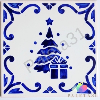 Azulejo branco com padrão azul de árvore de Natal e ornamentos, texto Paleta31