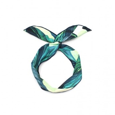 Faixa de cabelo com padrão de folhas verdes e azul escuro