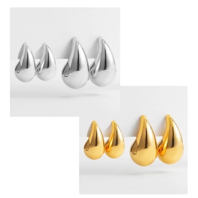 Conjunto de brincos gota em metal prateado e dourado
