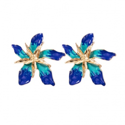 Brincos florais azul e verde com detalhes dourados