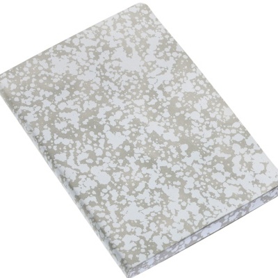 Caderno com capa dura padrão branco e bege