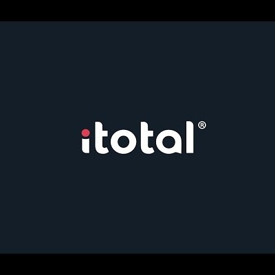 Logotipo branco itotal com ponto vermelho sobre o i em fundo preto