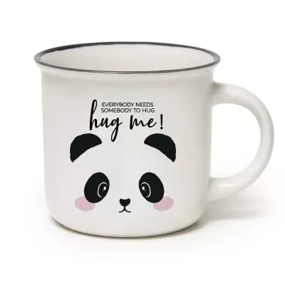 Caneca branca com desenho de panda e texto