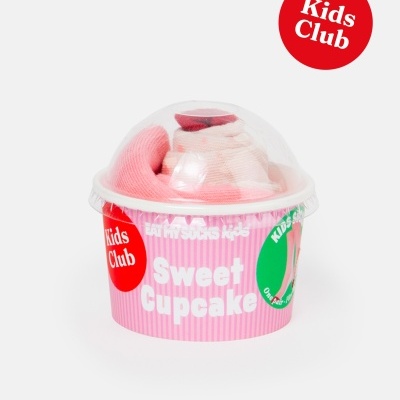 Meias para criança embaladas em embalagem formato cupcake cor-de-rosa