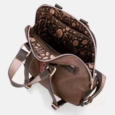 Mala castanha texturizada com interior estampado aberta vista de cima