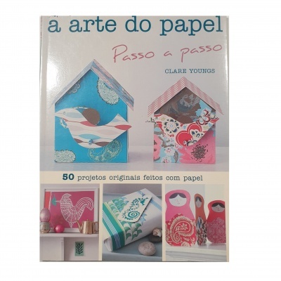 Capa de livro 'a arte do papel Passo a passo' com imagens de casinhas e bonecas de papel