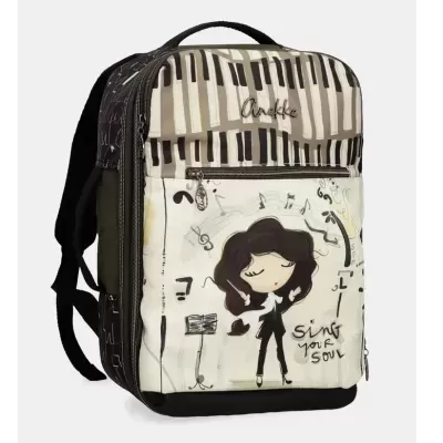 Mochila com desenho de menina e teclas de piano