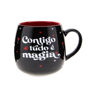 Caneca preta com texto e corações coloridos