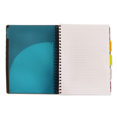 Caderno espiral aberto com capa e folhas internas visíveis