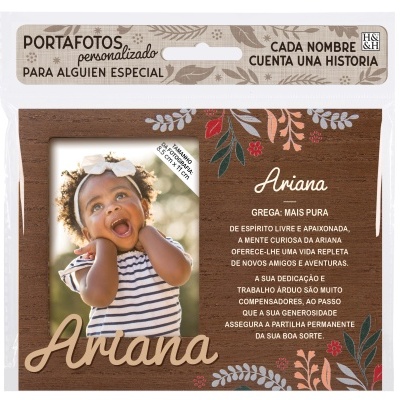 Porta-fotos personalizado de madeira com flores e texto Ariana com espaço para foto de criança