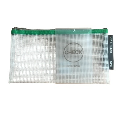 Bolsa transparente tipo saco com padrão de rede branca e fecho verde