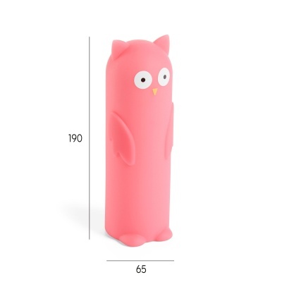 Objeto decorativo coruja rosa com olhos grandes