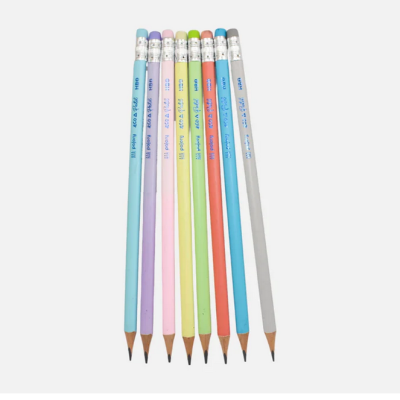 Sete lápis coloridos com borrachas