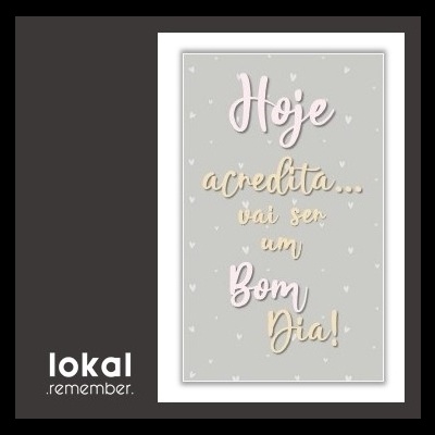 Cartaz com fundo cinza e texto em cores claras com pequenos corações brancos