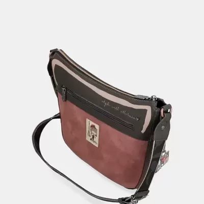 Mala tira-colo em camurça castanha com detalhes em preto e cinza