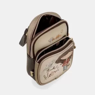 Mochila pequena bege castanho com ilustração de menina e texto time to bloom