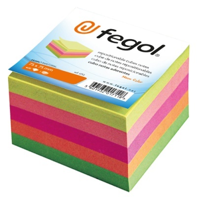 Bloco de notas autocolantes coloridas Fegol em caixa.