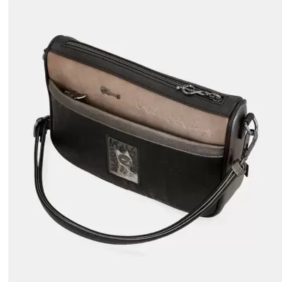 Mala de ombro preta e castanha com bolso exterior e desenho de gato