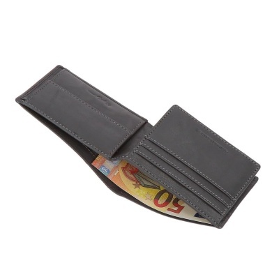 Carteira masculina preta de pele com compartimentos para cartões e nota de 50 euros