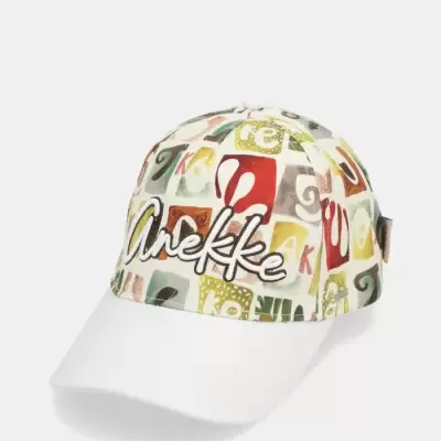 Boné colorido com aba branca e logo Anekke
