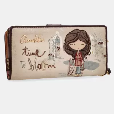 Carteira bege decorada com desenho de menina e frase Anekke time to bloom