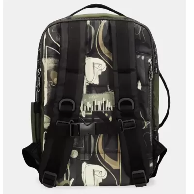 mochila com padrão abstrato preto, bege e verde, alças acolchoadas e etiqueta Puma