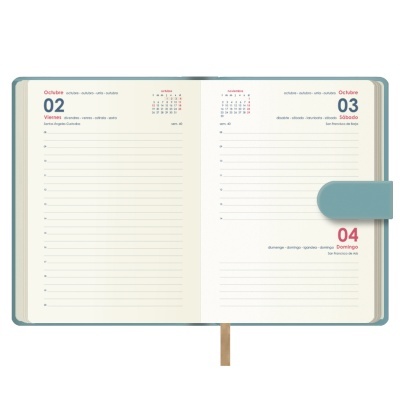 agenda semanal aberta com capa azul e páginas para anotações