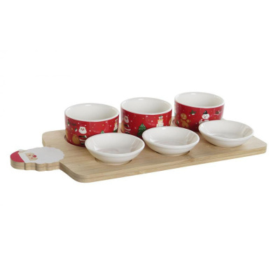 Conjunto de taças de Natal com pratos e tábua de madeira