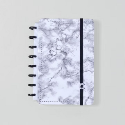 Caderno com capa mármore cinzento e elástico preto
