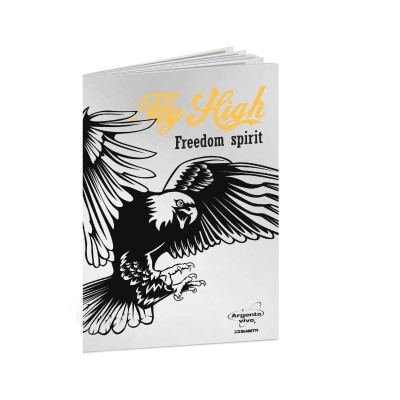 Caderno com desenho de águia e texto Fly High Freedom spirit
