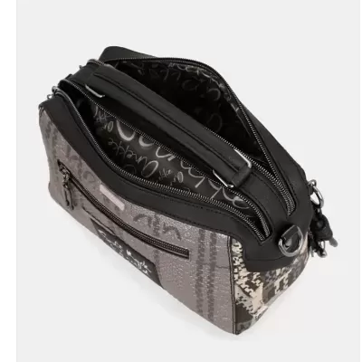 Mala de mão padrão xadrez com detalhes e interior estampado